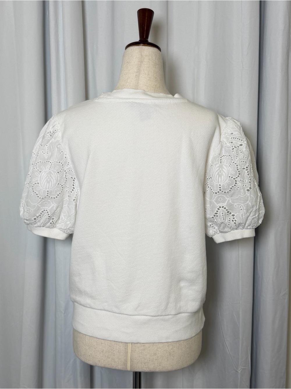 Paige Mako Puff Sleeve Sweatshirt White Eyelet Lace Sleeve Cotton Top Medium - Picture 4 of 12